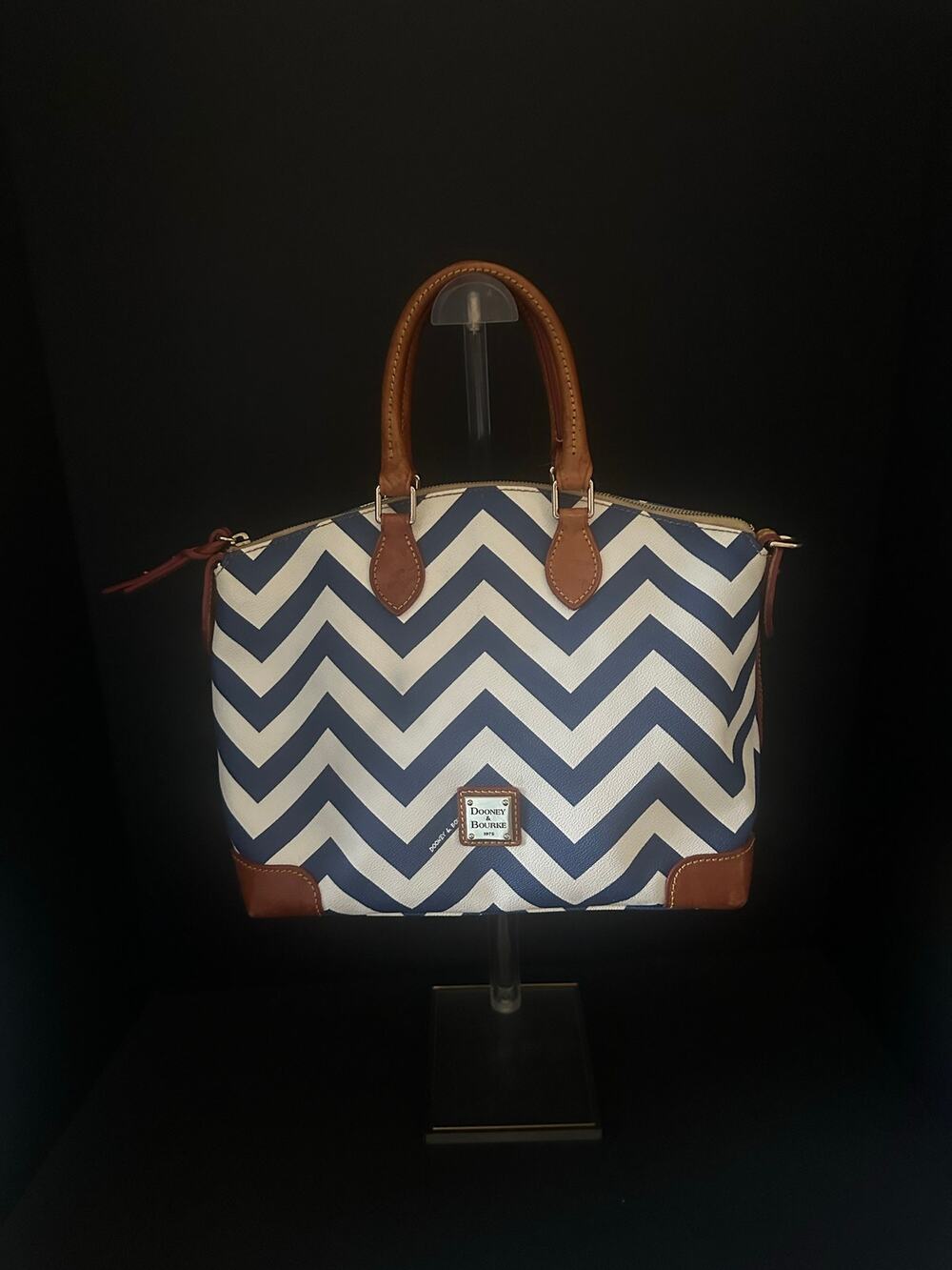 Dooney & Bourke PLU045 Chevron Tote Satchel Navy White Brown Leather Trim